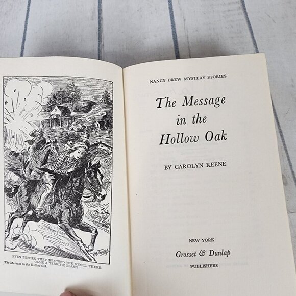 Vintage Nancy Drew 1935 The Message in the Hollow Oak Hardcover Book - Picture 8 of 14